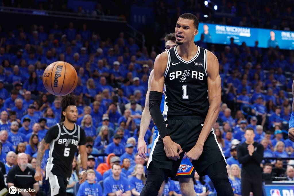 文班亚马：我认为自己可以在NBA中单场砍下100分